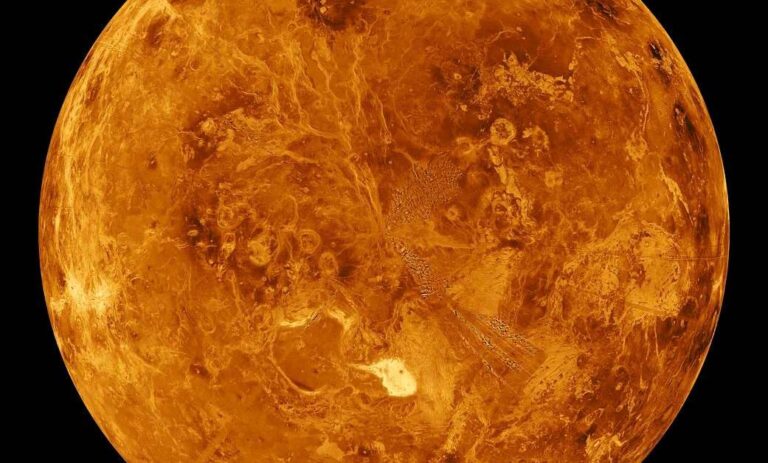 Cuál es el diámetro de Venus y su proximidad a la Tierra