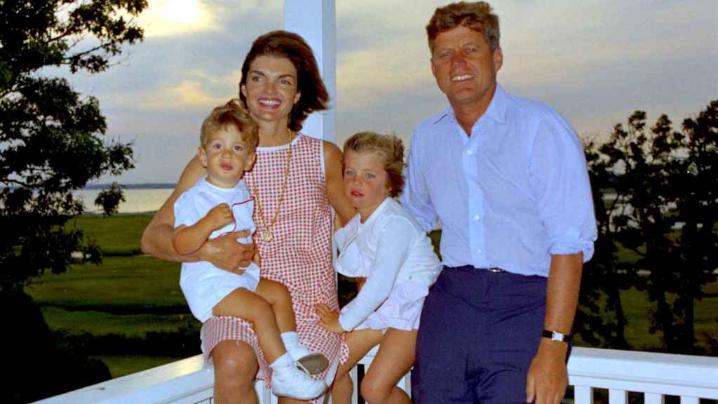 cual es el secreto del vestido de novia de jackie kennedy