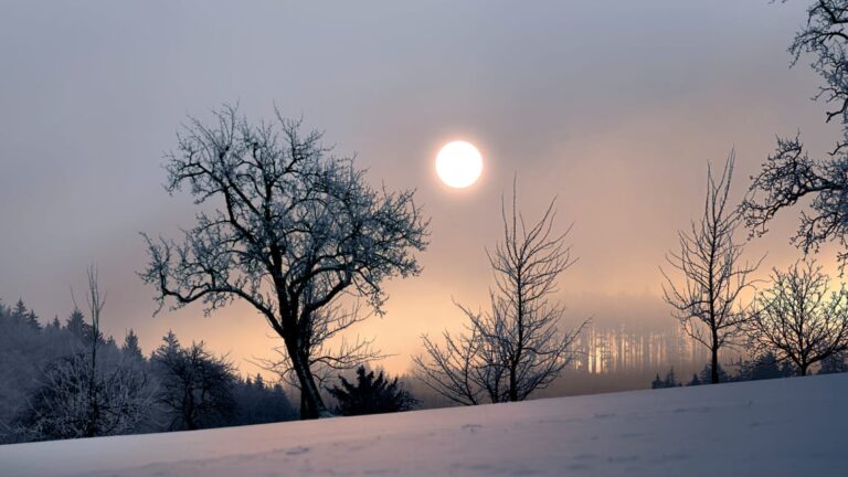 Cuáles son las fechas clave del solsticio de invierno 2025