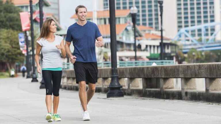 Cuánto caminar por día: pasos recomendados para la salud