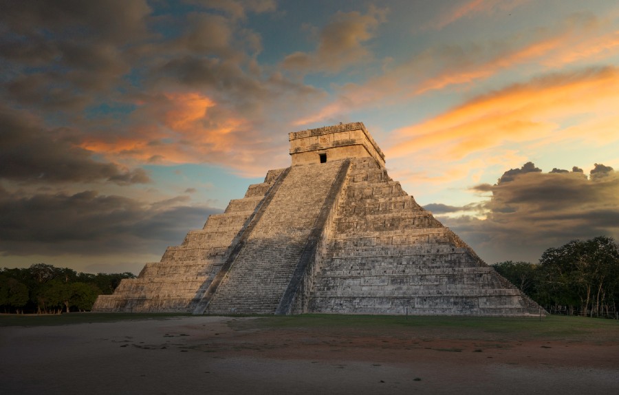 kukulkan la piramide construida sobre un rio subterraneo