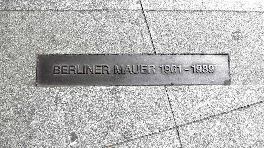 muro de berlin historia de su levantamiento y la caida