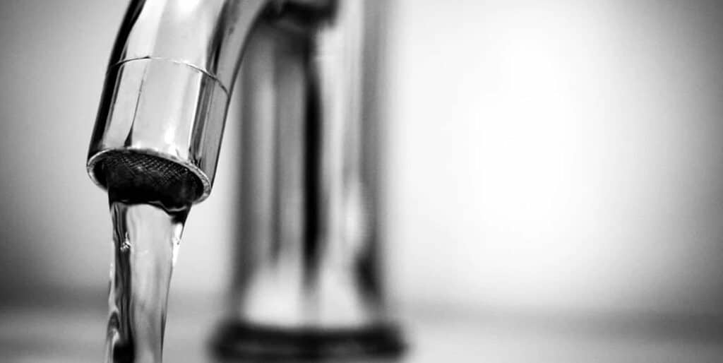 que es el agua blanda y de que manera afecta tu vida diaria