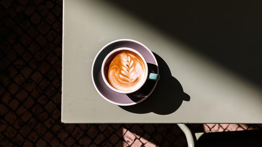 que pasa si tomas mucho cafe efectos y riesgos en tu salud