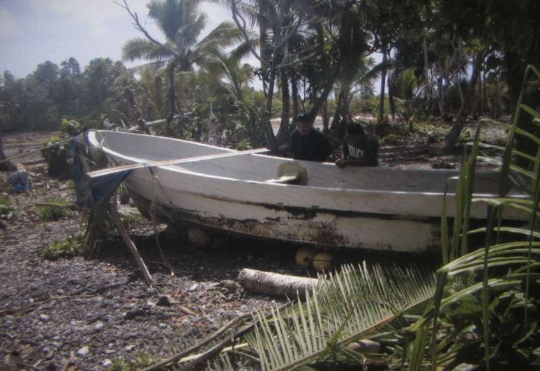 quienes son jose salvador alvarenga y los naufragos del mar